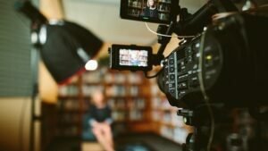 como-anunciar-nas-radio-de-são-paulo-e-são-bernardo-do-campo qual editor de videos profissional usar AGNC - Agência de Marketing