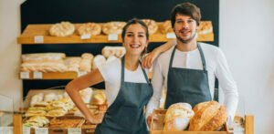 Use a geolocalização para marcar sua localização e ajudar as pessoas a encontrar seu negócio. Isso é especialmente útil para negócios como restaurantes e lojas.