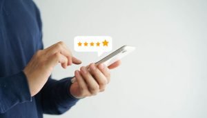 O Google Review é uma plataforma online para avaliações de empresas, serviços e produtos que pode ser acessada por qualquer pessoa com uma conta do Google.