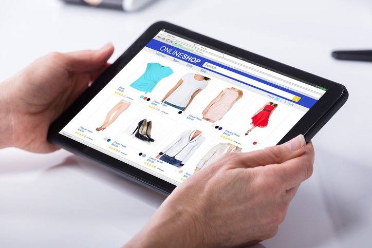 O Que É LGPD E Como Adaptá-La Em Meu Ecommerce? 2023 Descubra o que é LGPD e por que é importante para o seu ecommerce. Aprenda a se adequar às normas e garantir a segurança dos dados do seu público.