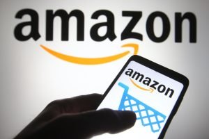 Assim como na escolha entre Amazon Ads ou Facebook Ads, a escolha entre Amazon Ads ou Google Shopping depende do seu público-alvo, seus produtos e seus objetivos de publicidade. Ambas as plataformas são eficazes para ajudar os anunciantes a impulsionar as vendas.