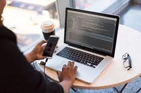 Vendas online: Se sua empresa possui produtos ou serviços que podem ser vendidos pela internet, um site empresarial pode ser uma plataforma para realizar essas vendas, aumentando suas oportunidades de negócio.