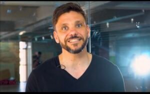 Walker desenvolveu esse método inovador para ajudar empreendedores e empresas a atingirem resultados surpreendentes em um curto período de tempo. Sua abordagem disruptiva e estratégica tem chamado a atenção de profissionais de marketing em todo o mundo.