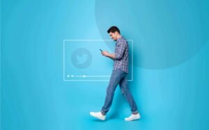 Twitter Ads: O Twitter é uma das principais redes sociais do mundo, com milhões de usuários ativos diariamente. Com sua ampla base de usuários e sua natureza de microblogging, o Twitter se tornou um canal poderoso para empresas promoverem seus produtos e serviços por meio de anúncios pagos.