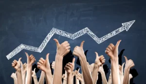 Bem-vindo ao artigo da AGNC Publicidade sobre prova social e sua importância para conquistar o sucesso do seu negócio. Como profissional de vendas especializado em prova social, estou aqui para ajudá-lo a entender o que é prova social, por que é crucial para aumentar as conversões do seu e-commerce e como solicitar prova social dos seus clientes. Vamos explorar esses tópicos e fornecer dicas valiosas para impulsionar o seu empreendimento.