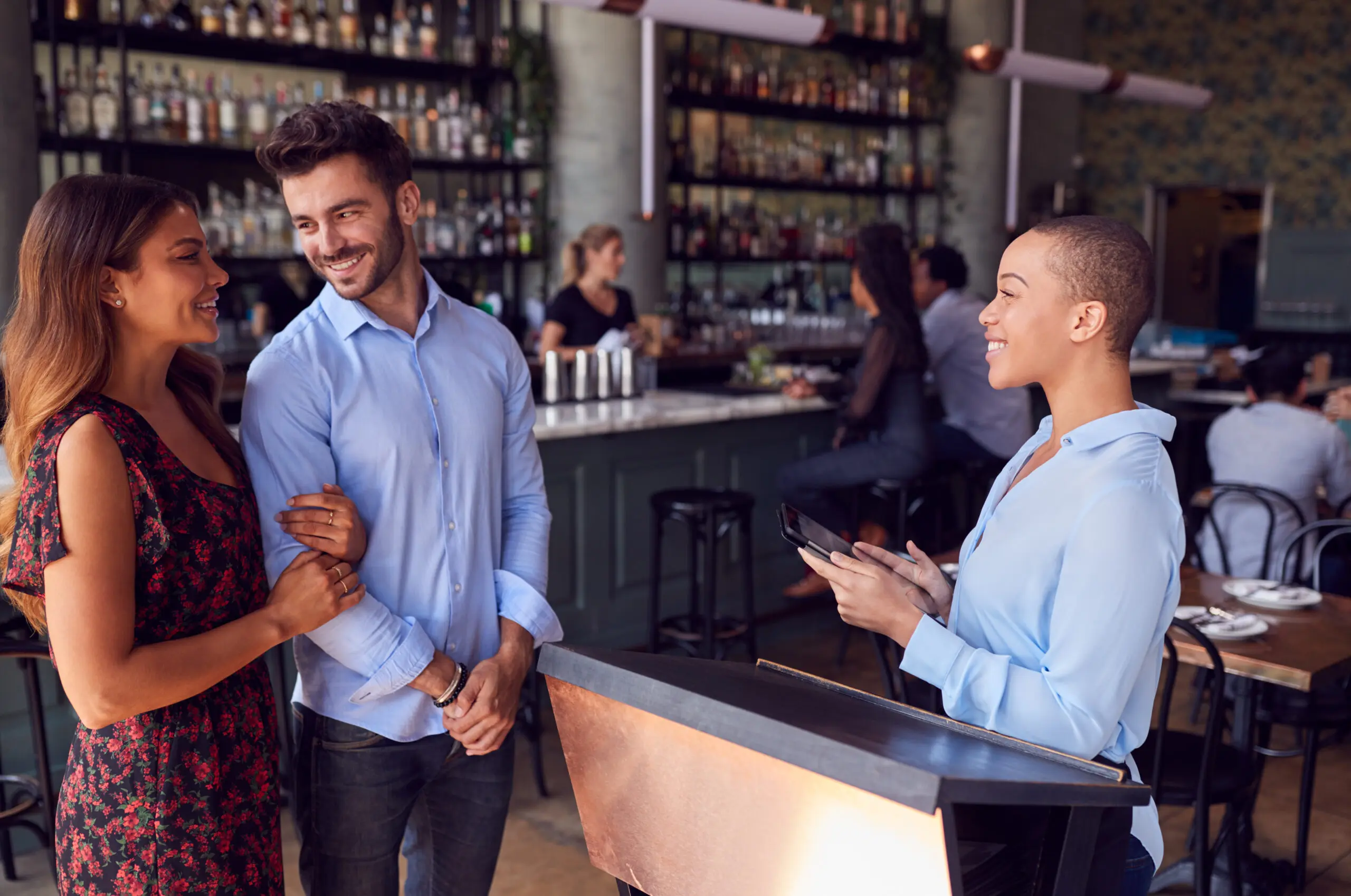 como-aumentar-vendas-delivery-em-2026-1 Olá, sou o Patrick e hoje vamos conversar diretamente sobre como preparar e escalar o seu negócio, focando especificamente em como alavancar o seu delivery em 2026. Se você chegou até aqui, provavelmente percebeu que o mercado de alimentação e entregas não é mais o mesmo de dois anos atrás, e a tendência é que a concorrência se torne ainda mais acirrada e tecnológica nos próximos períodos.