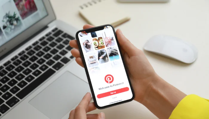 Para quem busca escala rápida, a Agência de Tráfego Pago e a Agência de Anúncios online recomendam o Pinterest Ads. A segmentação por interesses e palavras-chave é extremamente precisa, permitindo que seu anúncio apareça exatamente quando o usuário está pesquisando por uma solução que você oferece.